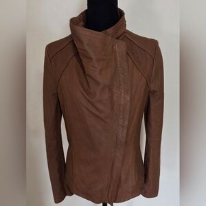 Elie Tahari Lamb Leather Women Asymmetry zipper Moto Jacket Size M